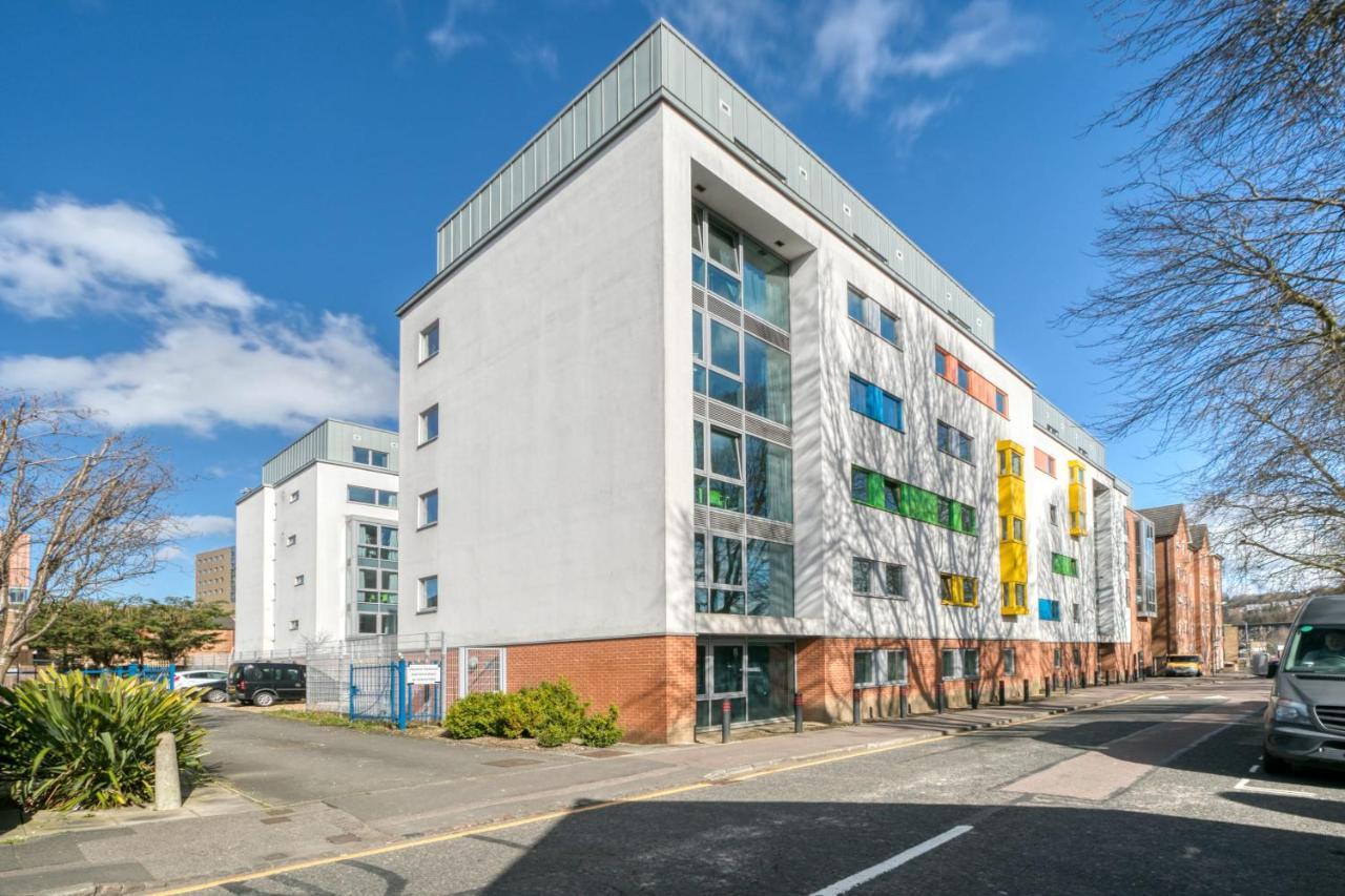 Bright & Central Studio In Luton, Sleeps 2 ลูตัน ภายนอก รูปภาพ